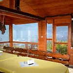 Guest house 